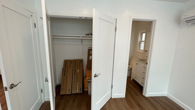 Bedroom - 116 45th St