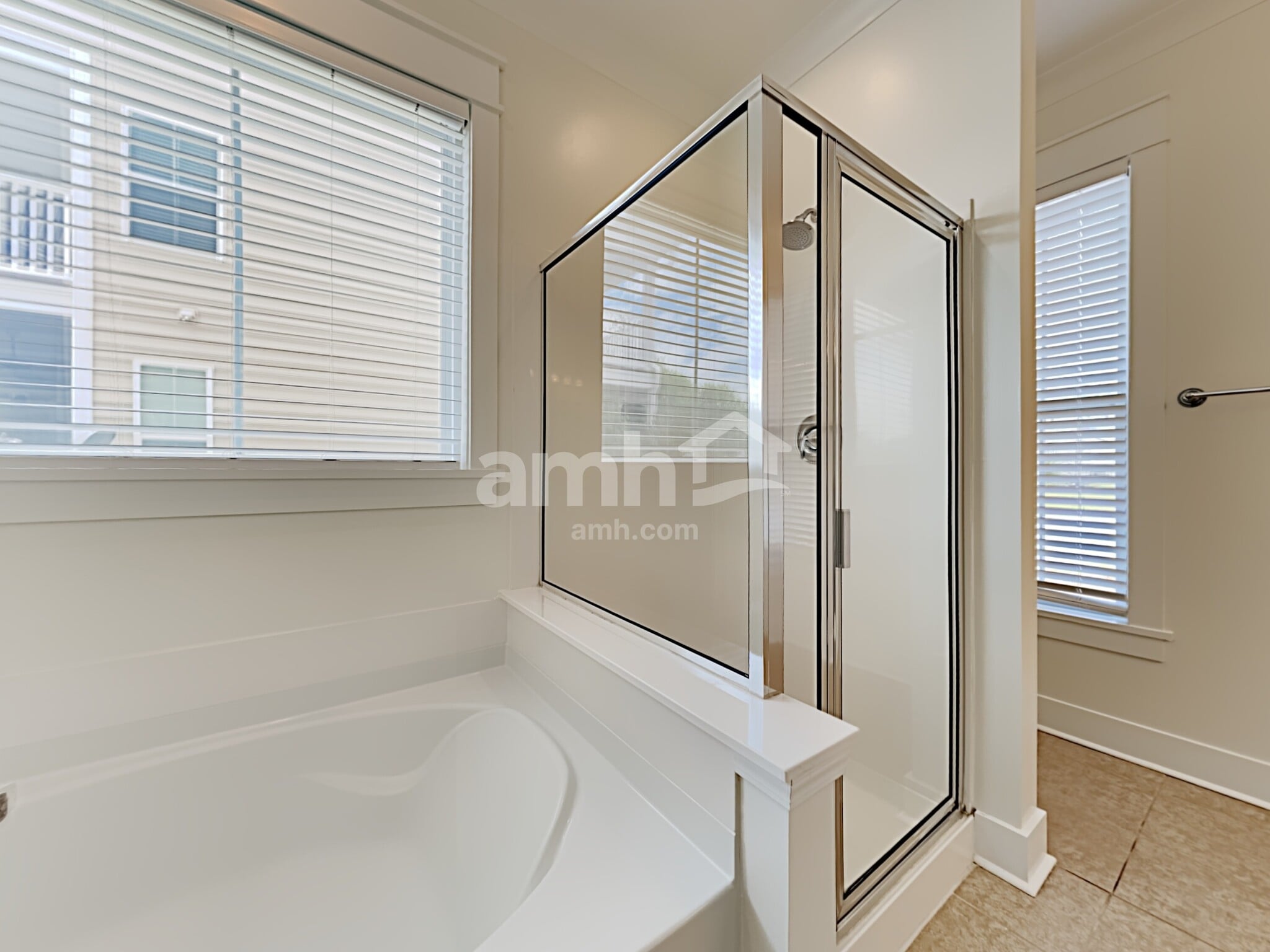 Building Photo - 305 Peters Creek Dr