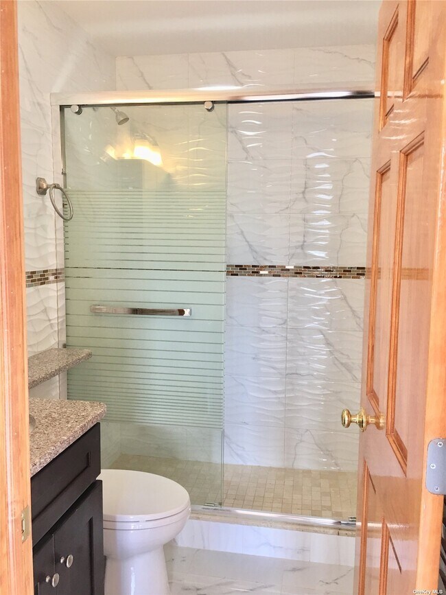 Building Photo - 40-17 215th Pl