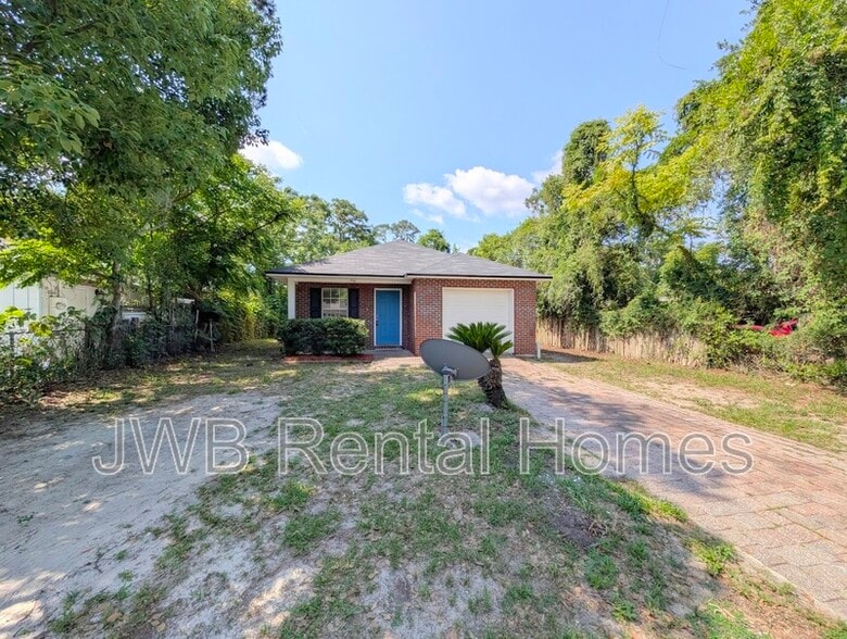 Primary Photo - 7730 Eaton Ave