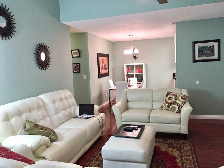 Primary Photo - 10232 Black Mountain Rd