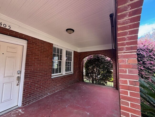 Building Photo - 405 S Edisto Ave