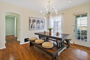 Building Photo - 3501 W 41st St