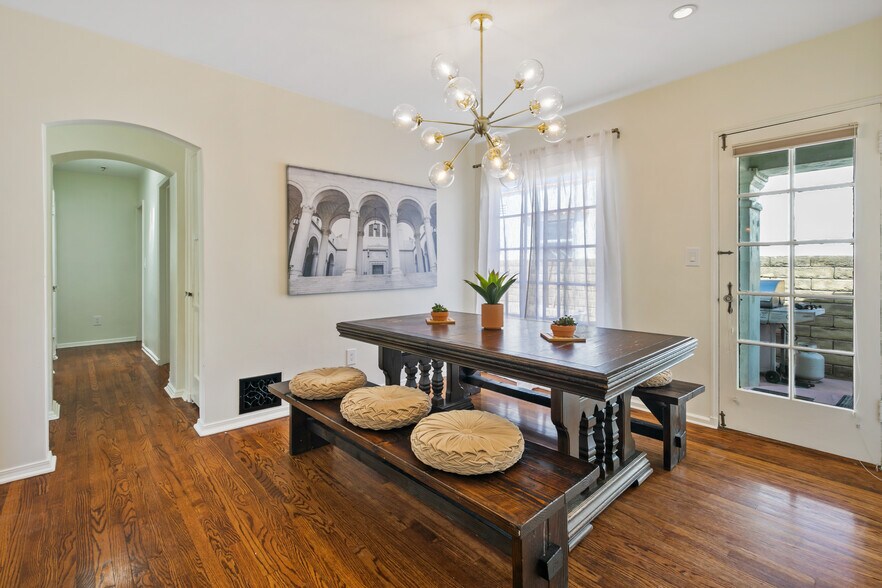 Primary Photo - 3501 W 41st St