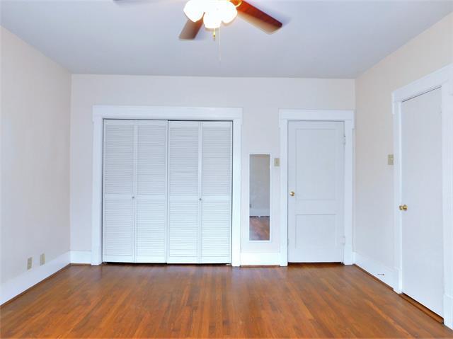 Building Photo - 2001 James St