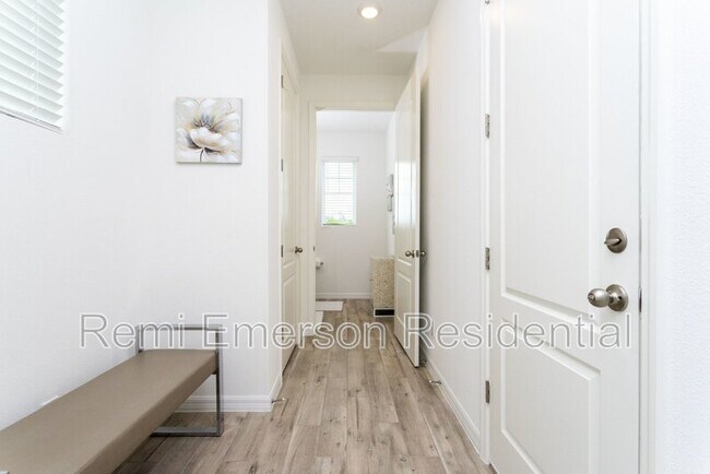 Building Photo - 640 Benoi Dr