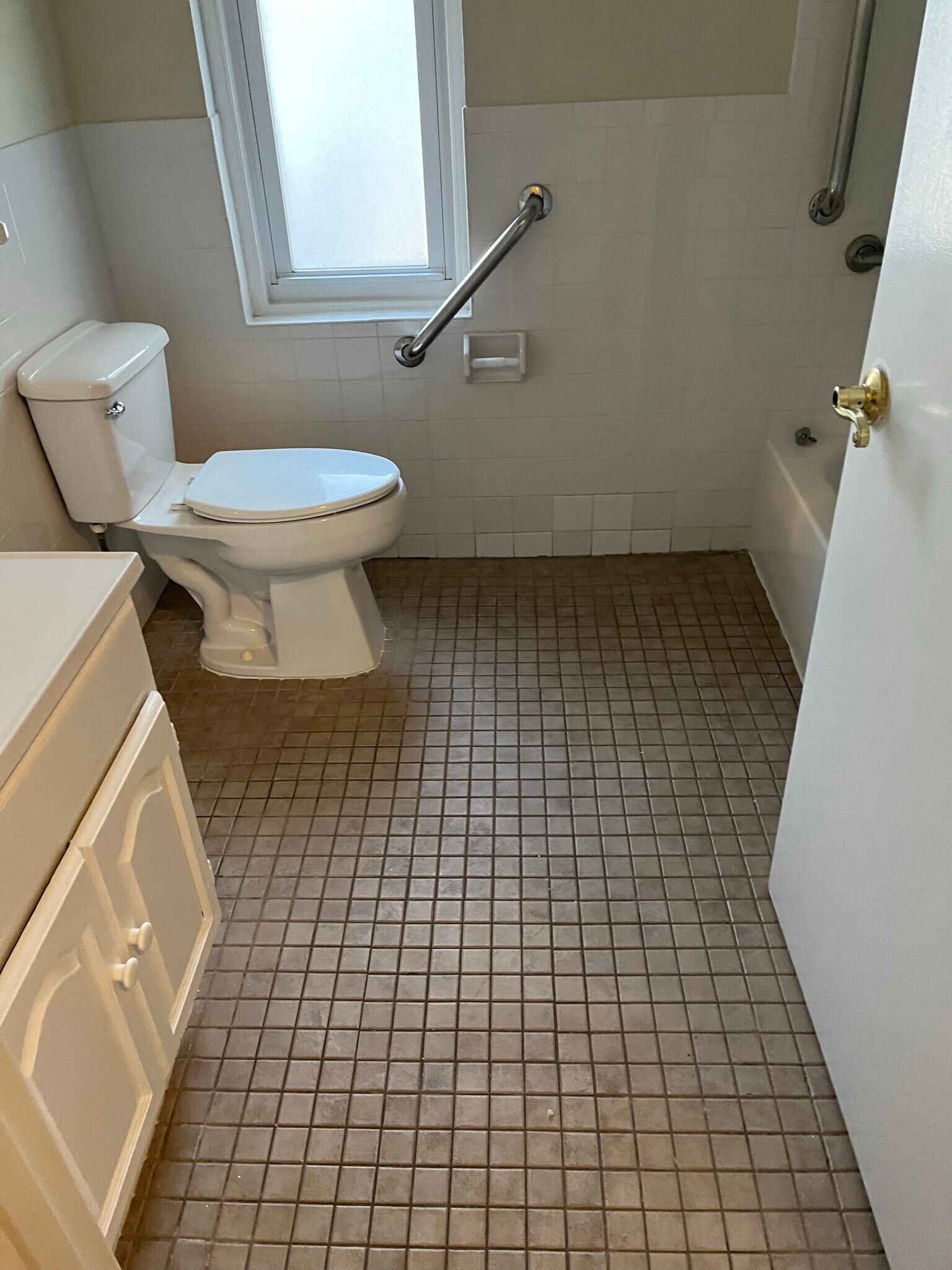 bathroom 2nd - 263 West Rittenhouse Street