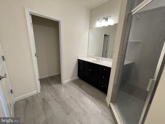 Building Photo - 23347 Sawara Ct