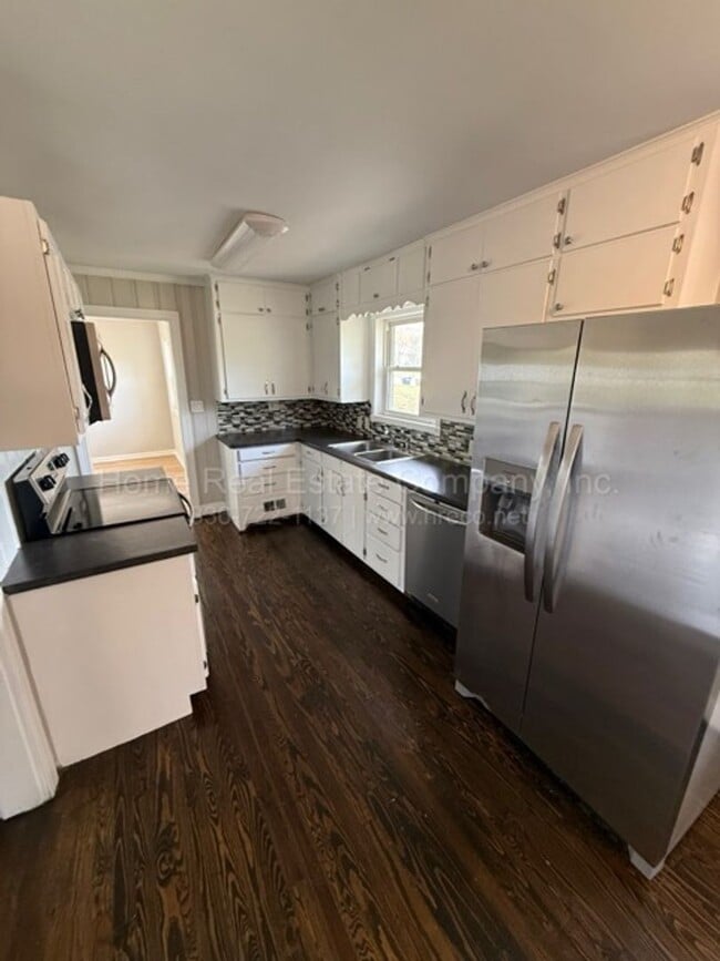 Building Photo - 1125 Bolton St