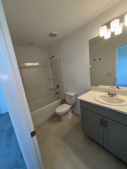 Building Photo - 6318 Whetstone Ct