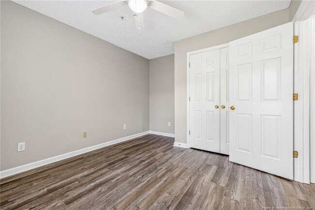 Building Photo - 342 Bubble Creek Ct