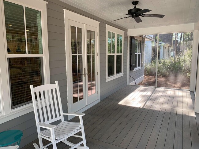 Building Photo - 741 Breakers Street