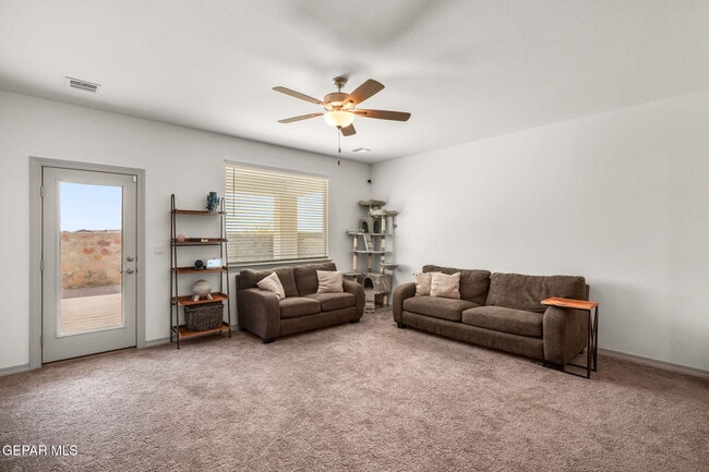 Building Photo - 908 Crystal Deer Dr