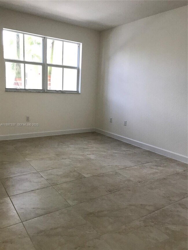 Building Photo - 210 NW 109th Ave