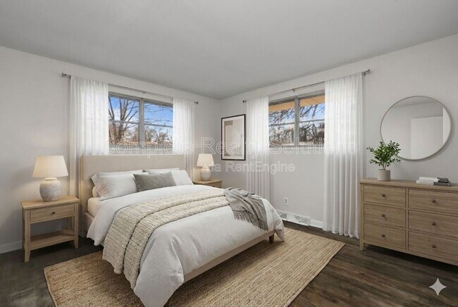 Building Photo - 9834 Portage Dr