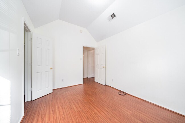 Building Photo - 3627 Heritage Colony Dr