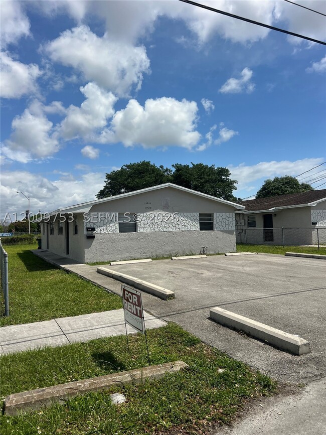 Building Photo - 11611 SW 215th St