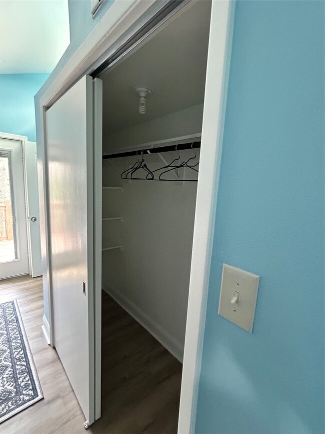 Building Photo - 30 Harbour Ln