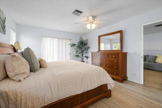 Building Photo - 1031 Citrus Way