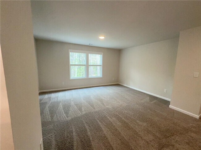 Building Photo - 2145 Valley Ct