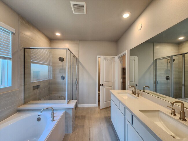 Building Photo - 19014 Whitehaven Bend Ln