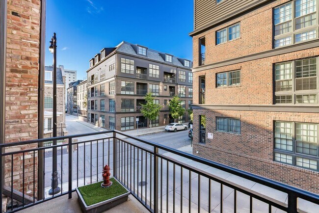 Building Photo - 100 Normandy Ave