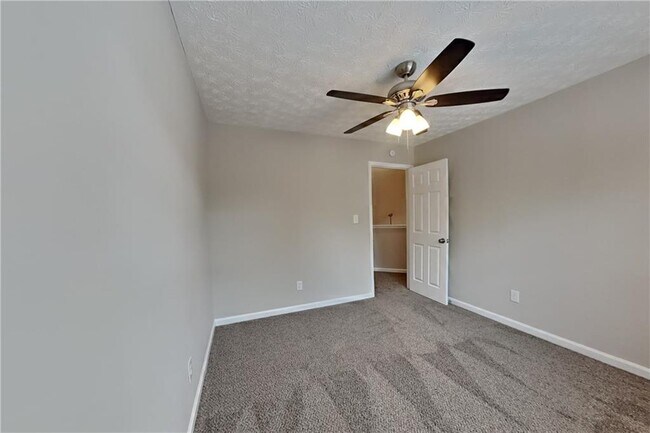 Building Photo - 1662 Maple Trace Ct