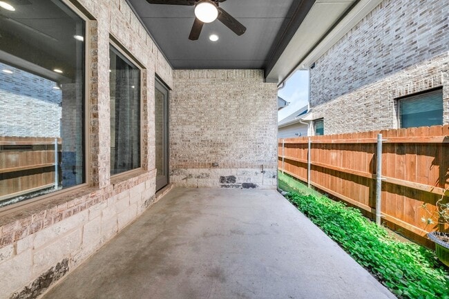 Building Photo - 4119 Hudson St