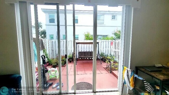 Building Photo - 4221 SW 157th Ave