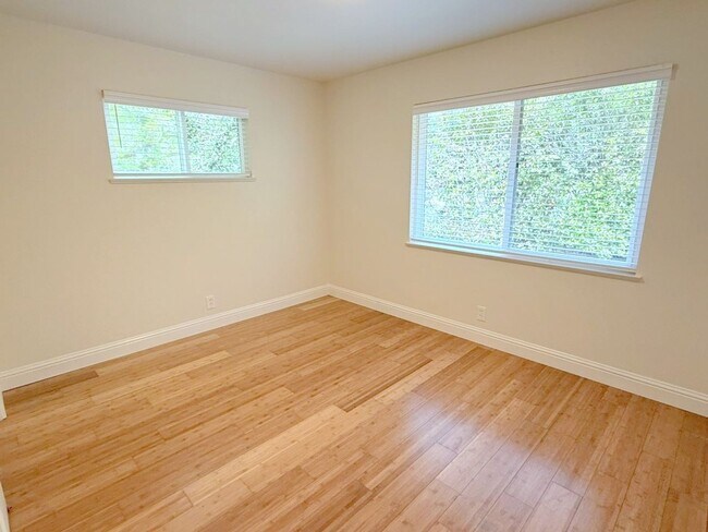 Building Photo - Remodeled One Story Home Located In Desirable Lafayette !