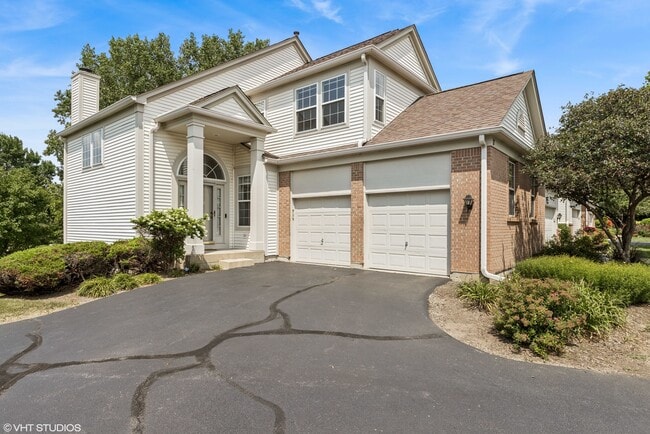Primary Photo - 7 Edgebrook Ct