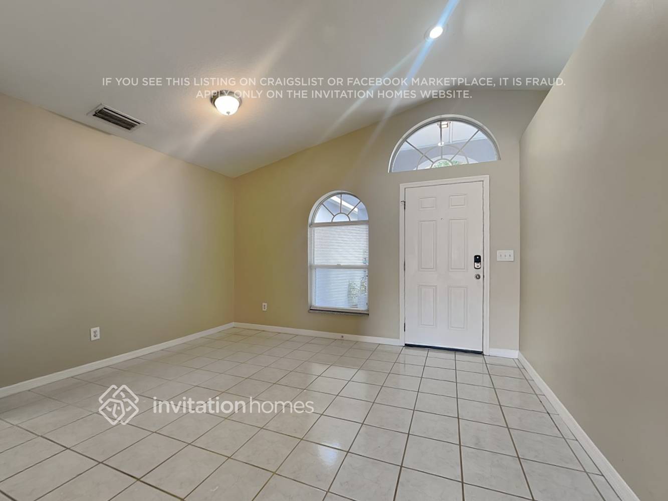 Building Photo - 717 Sand Ridge Dr