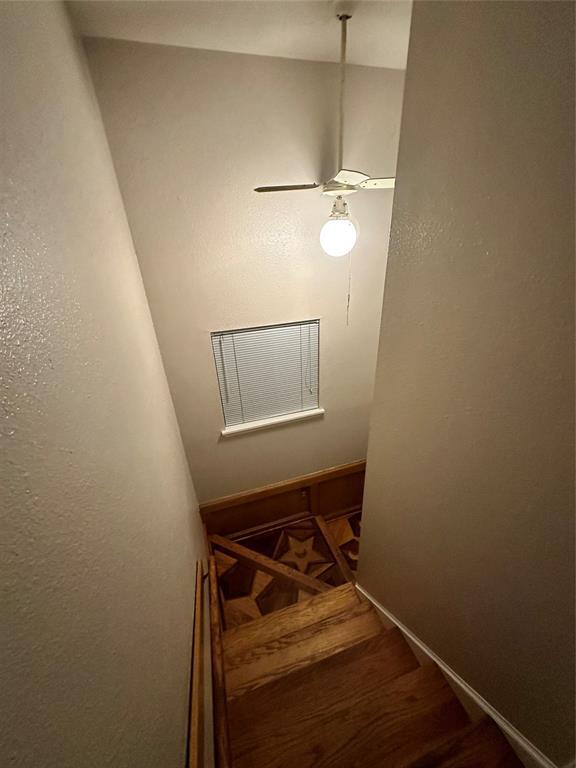 Building Photo - 1511 Greenbriar Ave