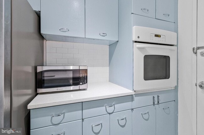 Building Photo - 560 N Street SW Unit UNIT N409