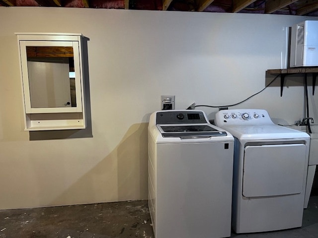 Washer and dryer - 172 S Maple St