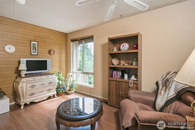 Building Photo - 3Bd/3.5Ba Bothell House