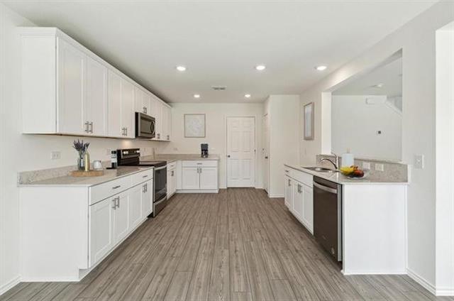 Building Photo - 2502 Carlow Ln