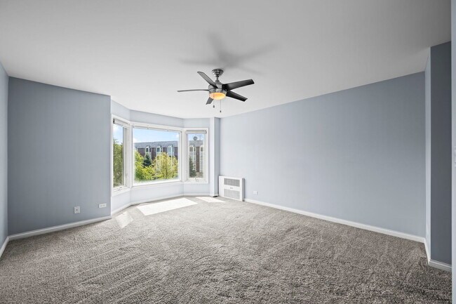 Building Photo - 201 Thames Pkwy