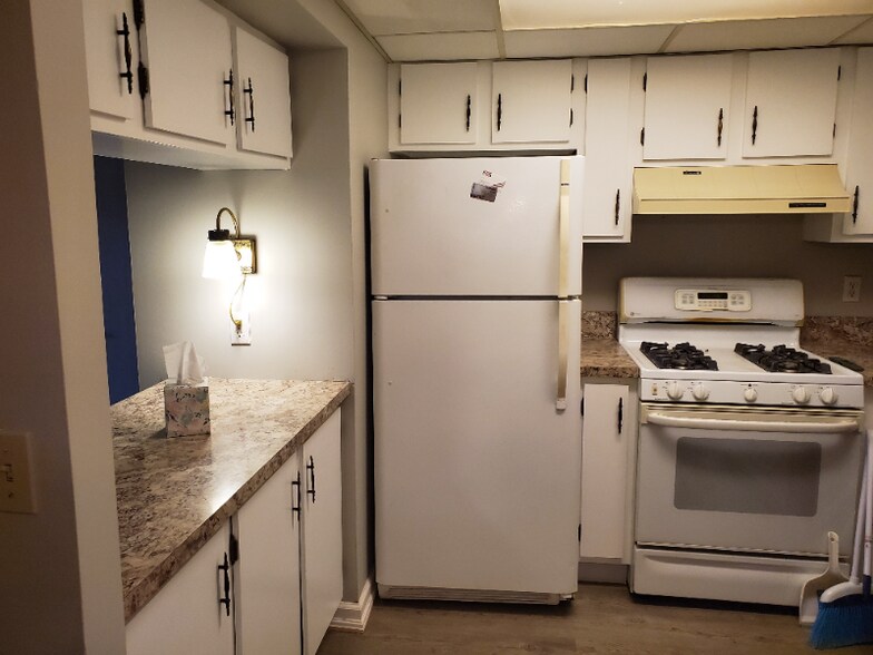 Building Photo - 1263 Lost Nation Rd