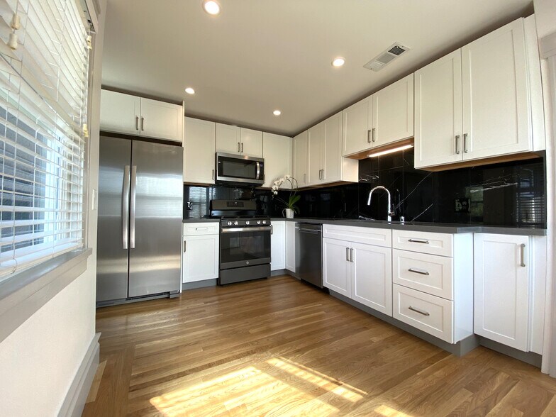 Kitchen-Looking East - 857 53rd St