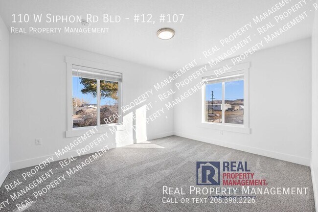 Building Photo - 110 W Siphon Rd