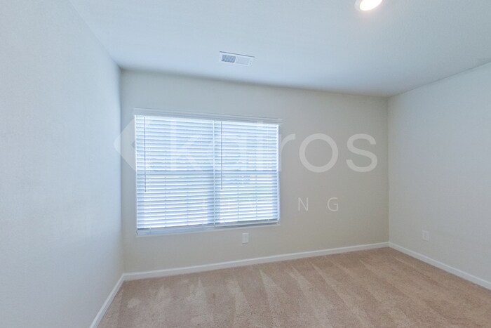 Building Photo - 1626 Hidden Gdn Ln