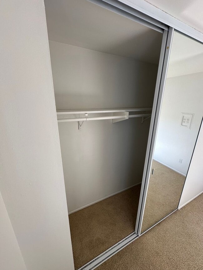 Building Photo - Corby