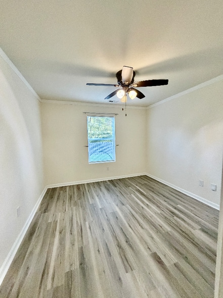 Building Photo - 7952 Bombay Ln