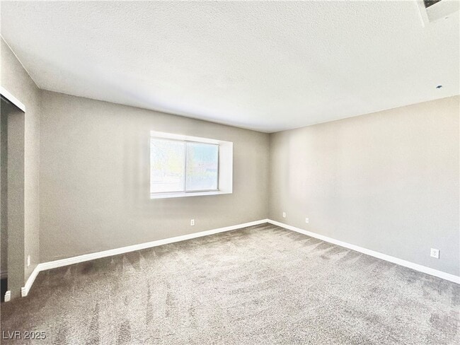 Building Photo - 5830 Deer Valley Dr