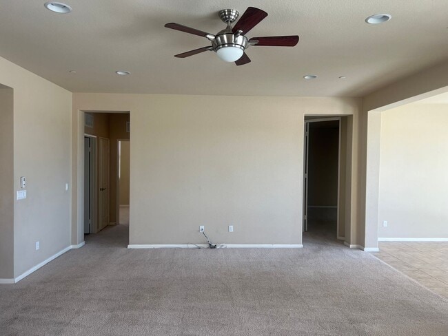 Building Photo - Sun City Del Webb 55 + Community