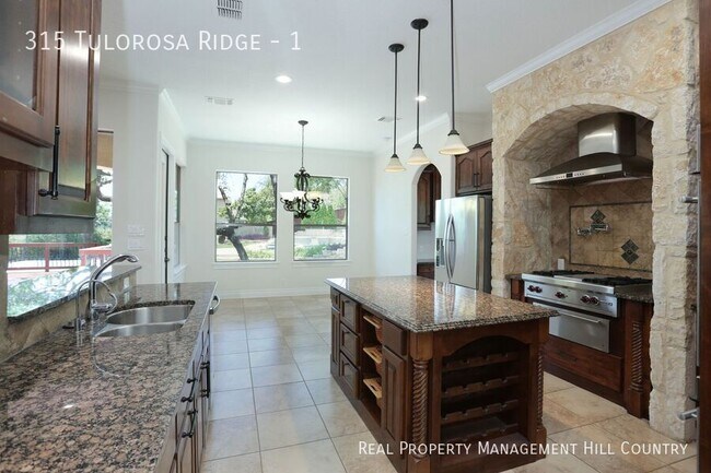 Building Photo - 315 Tulorosa Ridge