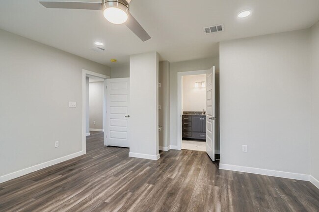 Building Photo - 3809 Misty Meadow Dr