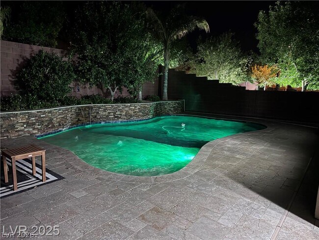 Building Photo - 5873 Skyfall Ct