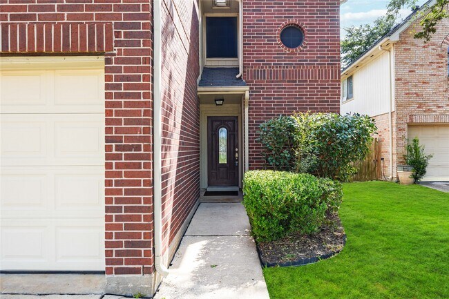 Building Photo - 13610 Repa Ln